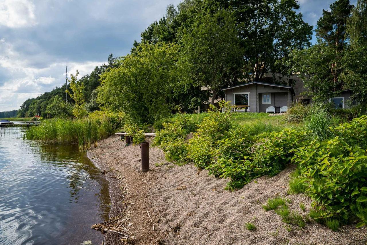 Ozo Riverside Wooden Cottage In Jūrkalne Exterior foto