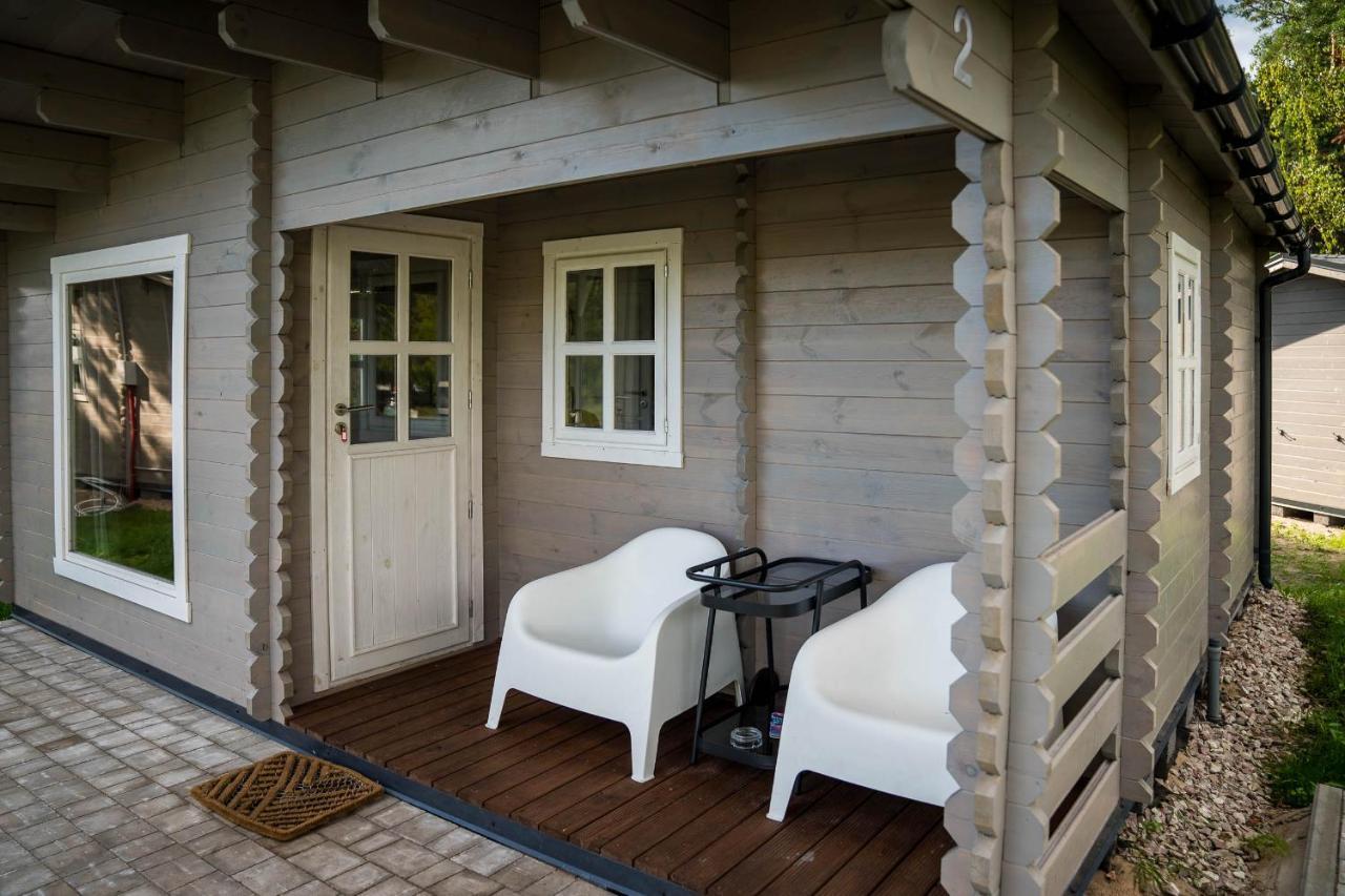 Ozo Riverside Wooden Cottage In Jūrkalne Exterior foto